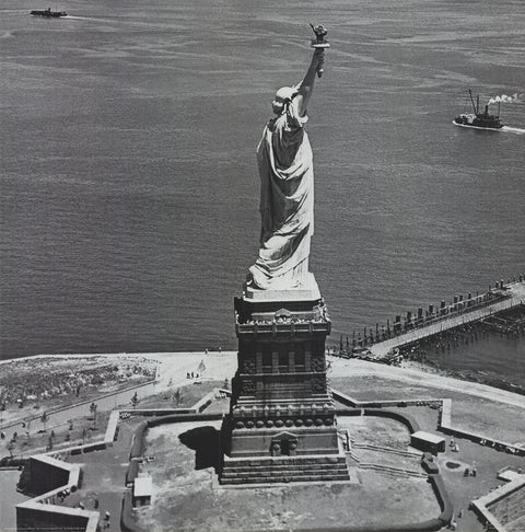 ARTIST UNKNOWN Liberty View, 2001